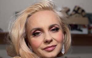 Ребрик родилась в 1981 году в Черновцах