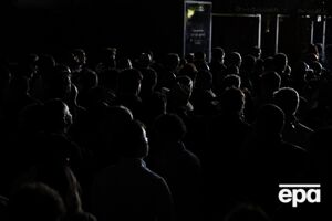 The Guardian отмечает, что в Португалии электроснабжение возобновили в примерно 6,2 млн домохозяйств из 6,5 млн