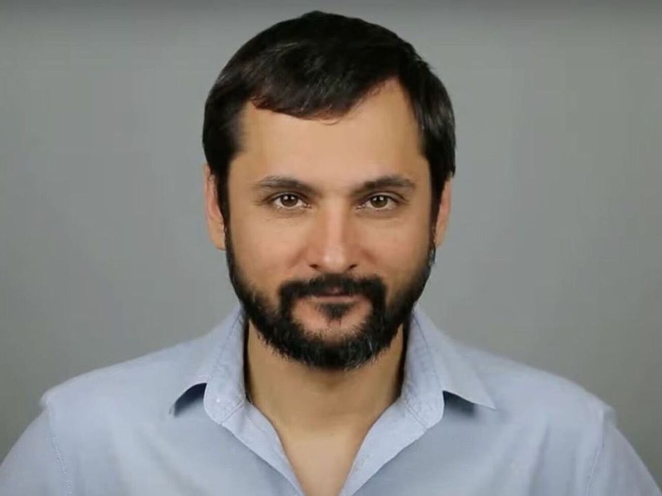 В январе бывшая студентка София Сапожник обвинила Билоуса в сексуальных домогательствах