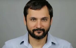 В январе бывшая студентка София Сапожник обвинила Билоуса в сексуальных домогательствах