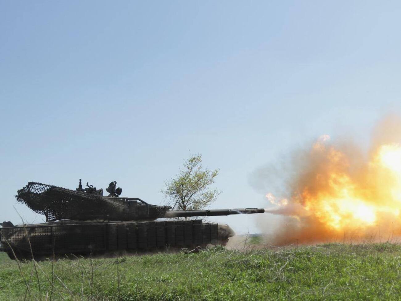 Речник сил оборони півдня розповів, що почастішали також розвідувально-пошукові дії армії РФ і спроби захопити острови на Дніпрі