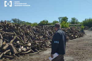 На активи підозрюваних вартістю понад 36 млн грн наклали арешти
