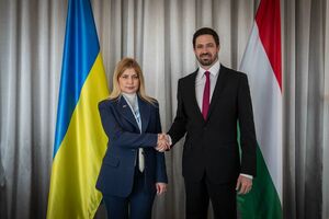 Стефанишина с Мадяром обсудили защиту прав национальных сообществ и развитие взаимного диалога между Украиной и Венгрией