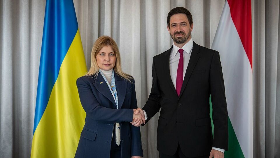 Стефанішина з Мадяром обговорили захист прав національних спільнот і розвиток взаємного діалогу між Україною й Угорщиною
