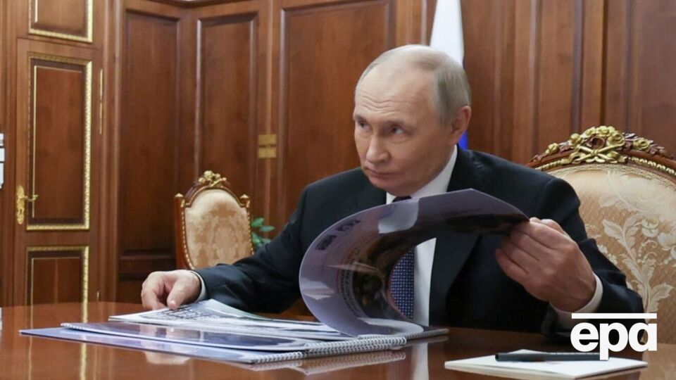 Також Путін не переймається через погрози Трампа запровадити додаткові санкції проти російської нафти, розповіли джерела