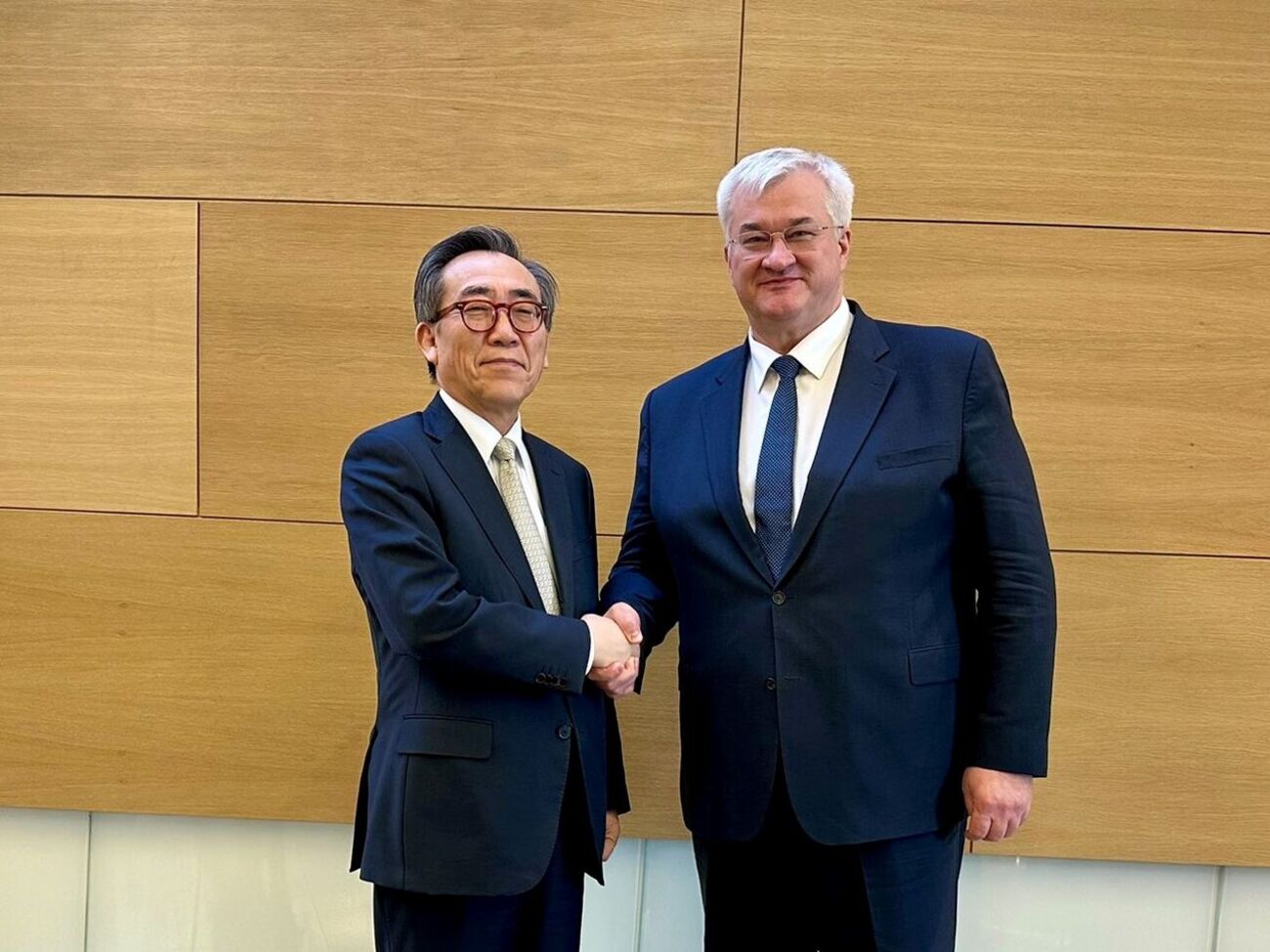 Міністри обговорили партнерство Києва із Сеулом для протидії союзу між РФ і КНДР