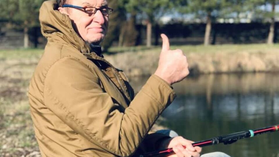 Леонтій Бебешко дебютував як співак Левко Дурко з піснею "Їду в Югославію"