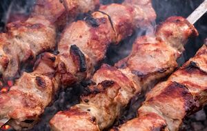 Шашлик треба смажити до соковитої скоринки