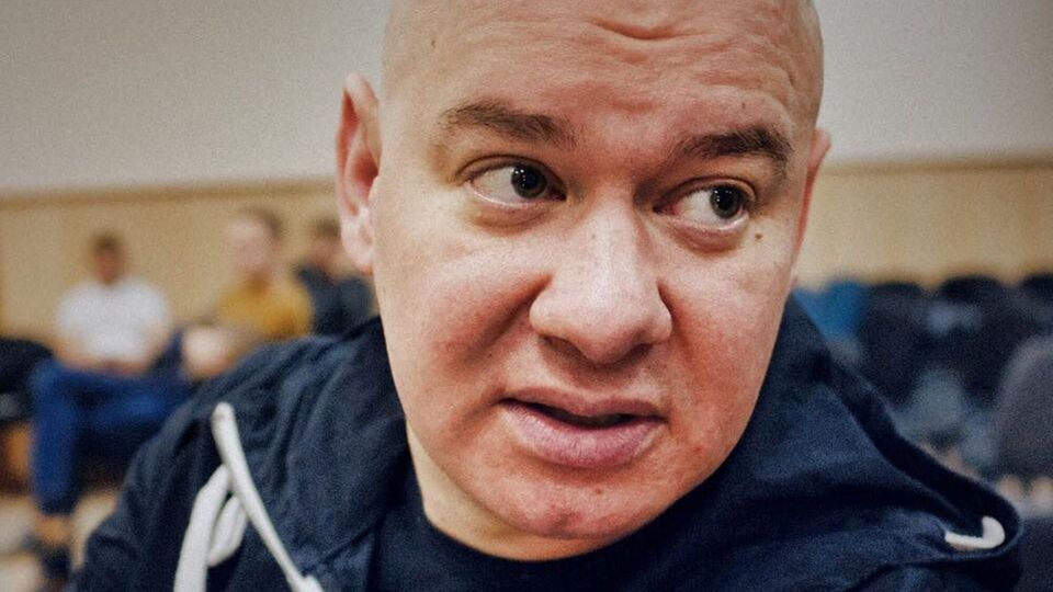 Кошовий відвідує тричі на тиждень тренажерний зал