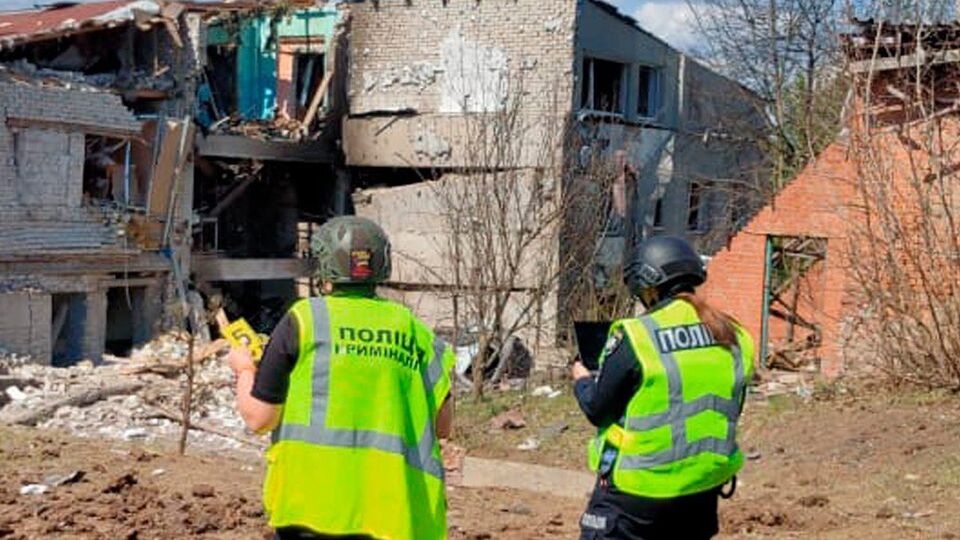 Окупанти вдарили по Південному сімома БПЛА