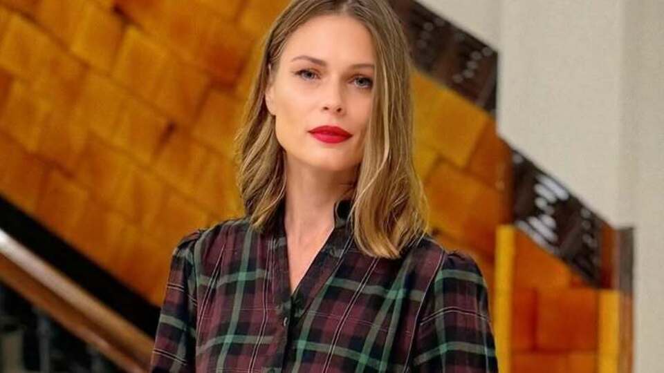 Фреймут народилася 1982 року в місті Новий Розділ Львівської області