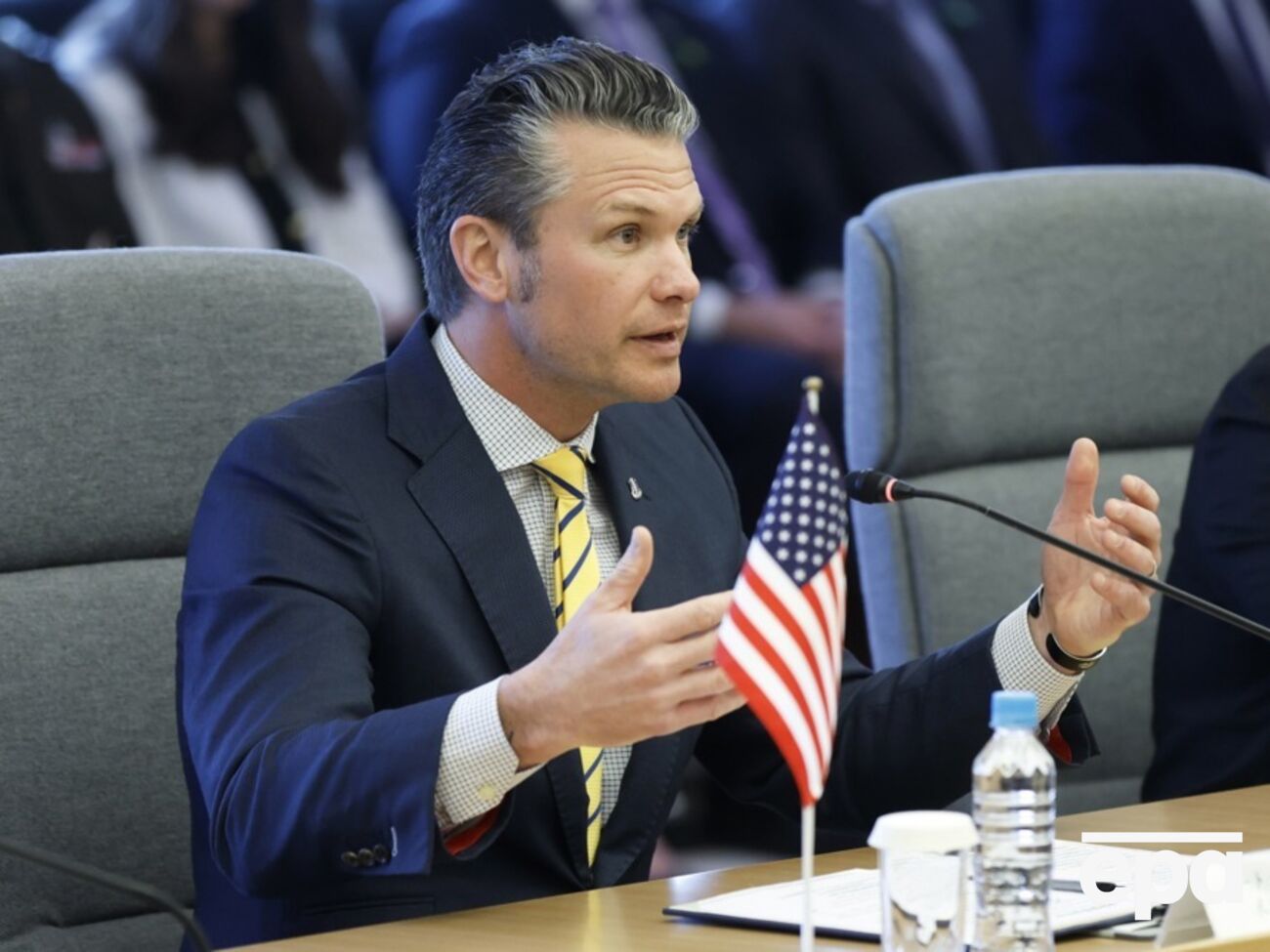 Хегсет обвиняется в том, что он использовал мессенджер Signal для обсуждения секретной информации