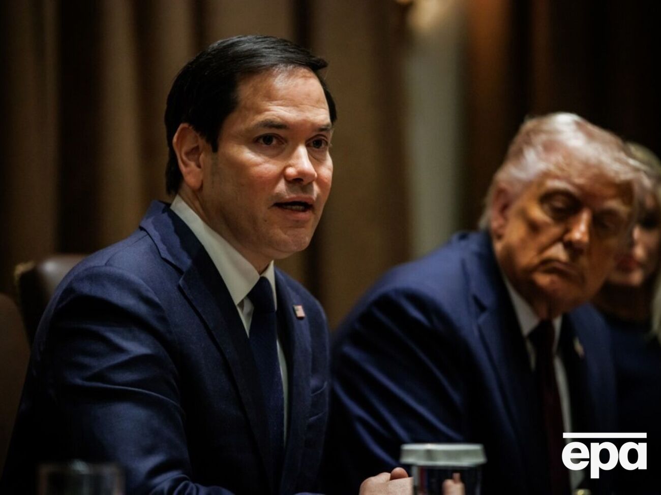 Если стороны заинтересованы в мире, они должны выдвинуть "разумные условия, а не безумные вещи", отметил Рубио