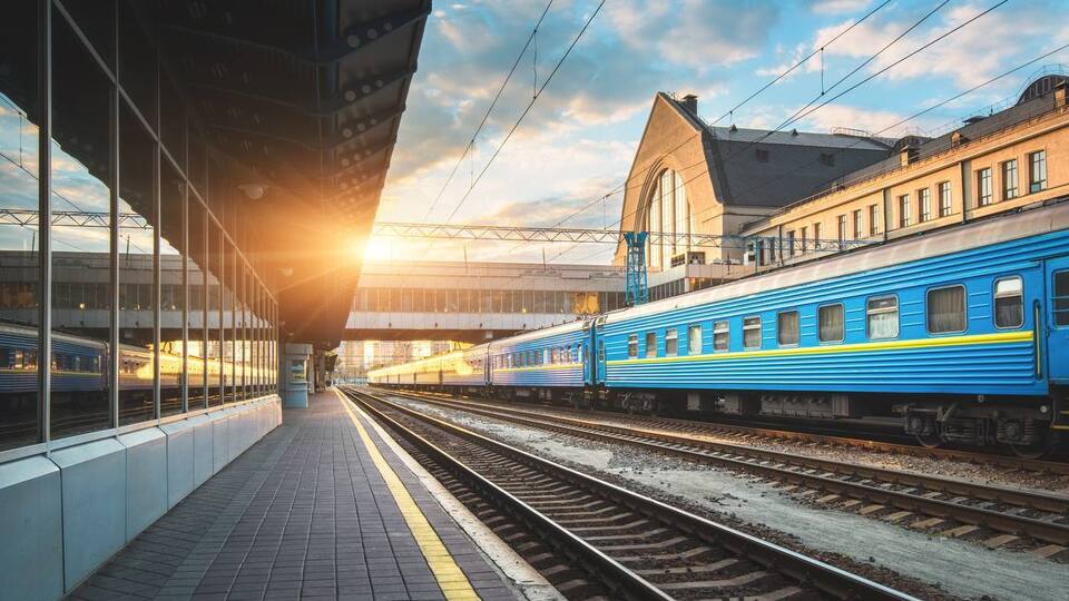 Ресурси "Укрзалізниці" відновили роботу