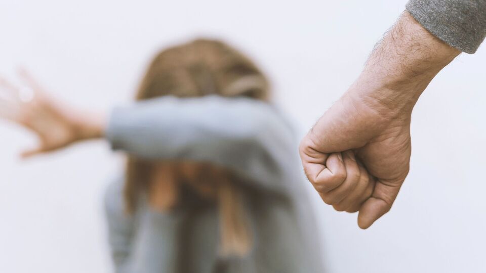 С 2022 года уровень гендерного насилия в Украине увеличился на 36%, утверждают в ООН