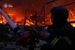 До ліквідації наслідків залучили 128 пожежників, розповіли в ДСНС