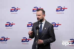 Косиняк-Камыш отметил, что нелегальные мигранты начали вести себя более агрессивно и их количество выросло