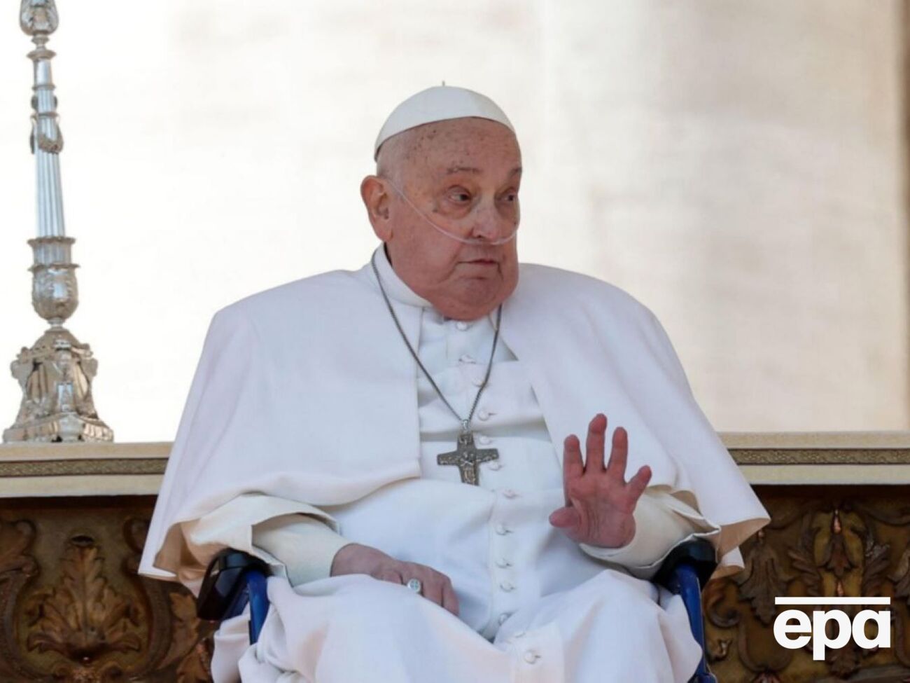 Папа Франциск поздравил верующих и пожелал всем "счастливого воскресенья"