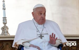 Папа Франциск поздравил верующих и пожелал всем "счастливого воскресенья"