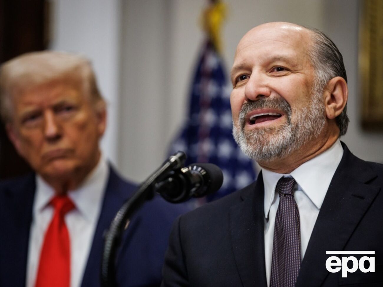 Трамп перекрывает лазейки, говорит Лютник