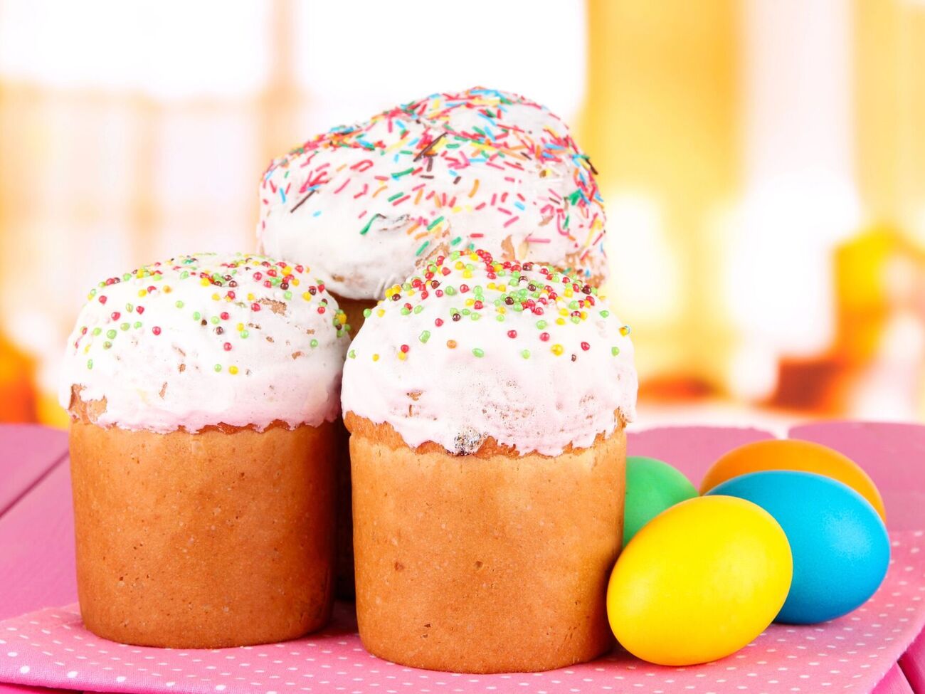 Выбор формы, в которой будет выпекаться паска, не менее важен, чем сам рецепт