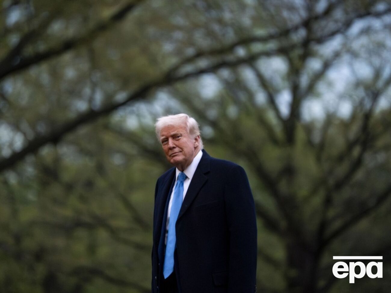 Как говорится в статье, опросы относительно идеи Трампа в США проводили по телефону с 27 марта по 1 апреля 2025 года