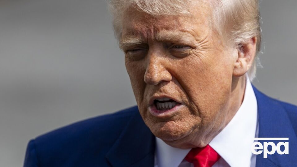 Трамп додав, що "всі переговори з Китаєм щодо їхніх запитів на зустрічі з нами буде припинено"