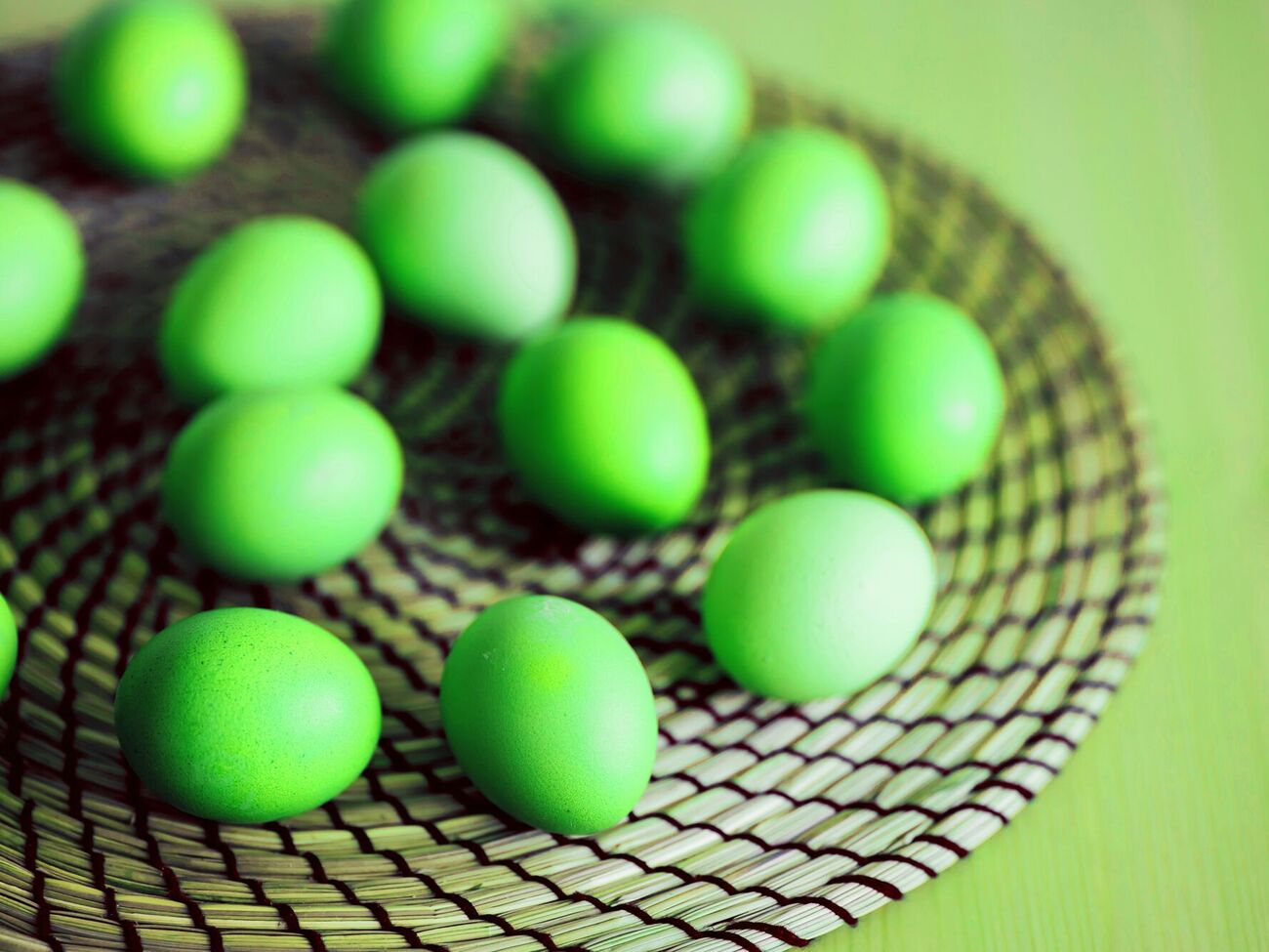 Шкаралупа набуде насиченого кольору