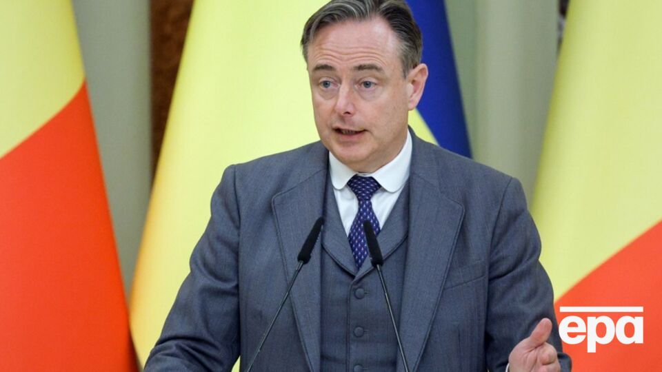 Вевер (на фото) сказал, что Франкен "имеет список вещей, которые они собираются сделать в очень короткие сроки в очень близком будущем"