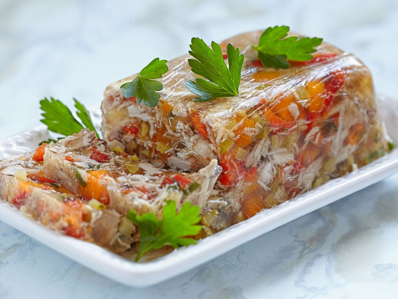 Для холодцю вам знадобиться 1,5 кг курятини