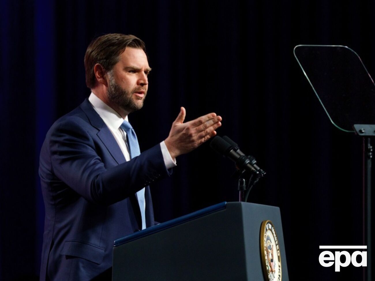 Венс (на фото) висловив таку думку 3 квітня, коли говорив про наслідки мит, введених адміністрацією Трампа