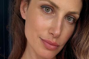 Зиневич находится за границей