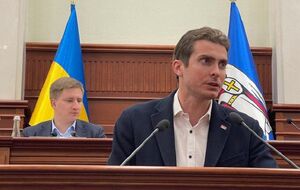 Белоцерковец: Украина – не тюрьма. Киев – не колония. А Банковая – не дворец самодержца