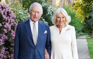 6 мая 2023 года Чарльз III официально стал королем, а его жена – королевой Великобритании