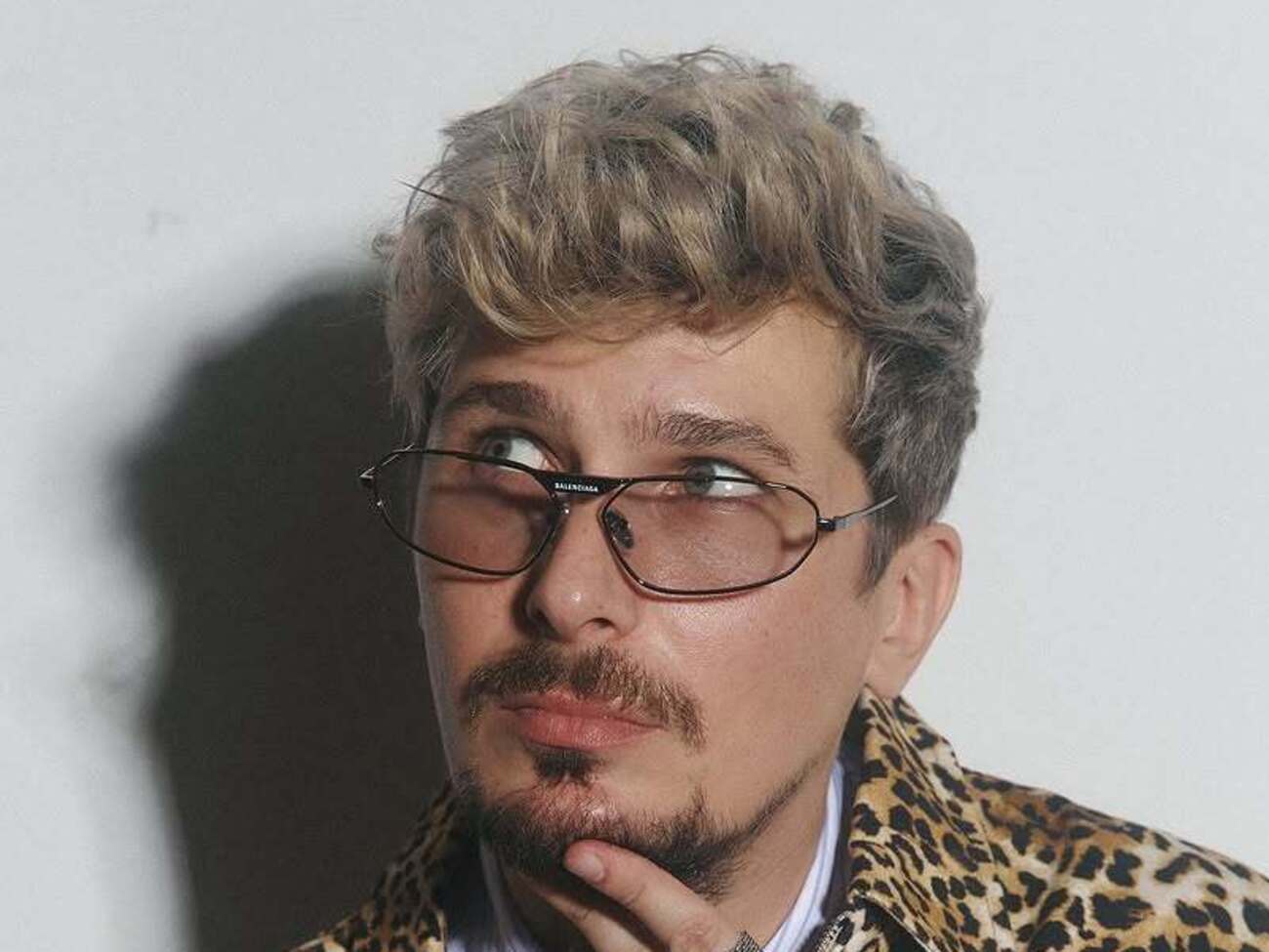 Позитив: На третьем месяце ребенок начинает видеть хорошо, он становится тактильным