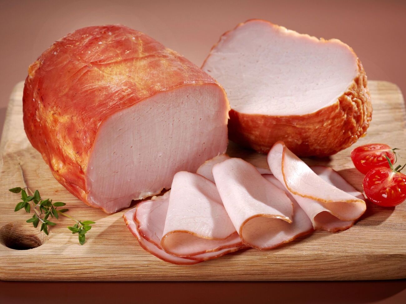 Для шинки вам знадобляться філе курячого стегна, куряче філе і курячий фарш