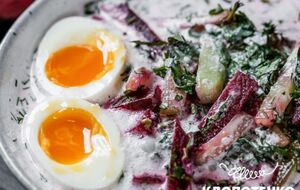 Для приготування холодника краще взяти невеличкі солодкі буряки