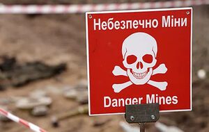 Влада закликала людей залишатися в безпечних місцях