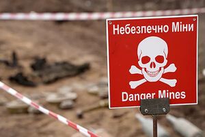 Влада закликала людей залишатися в безпечних місцях