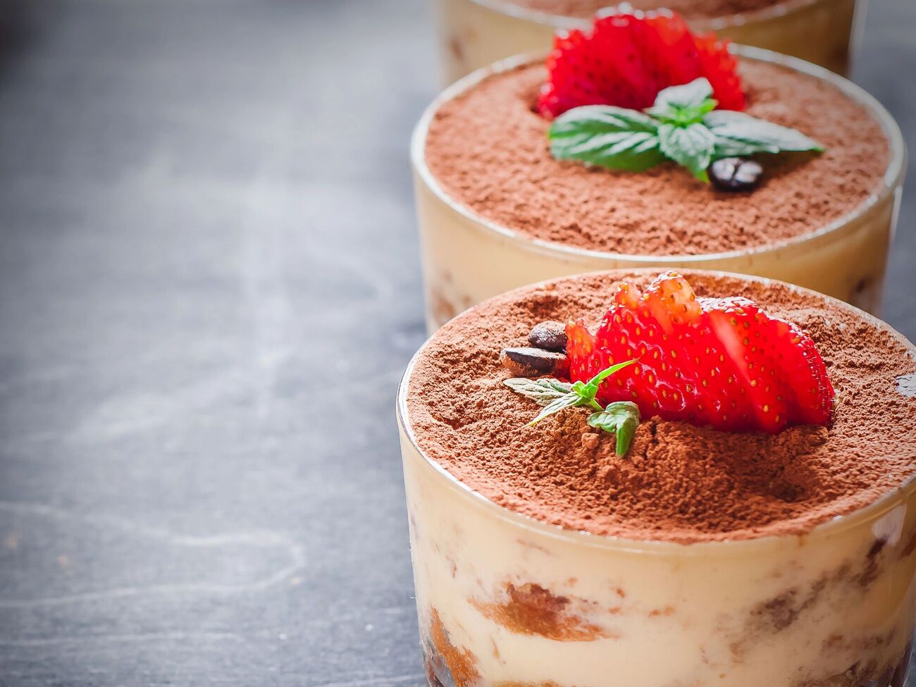 Десерт подают охлажденным