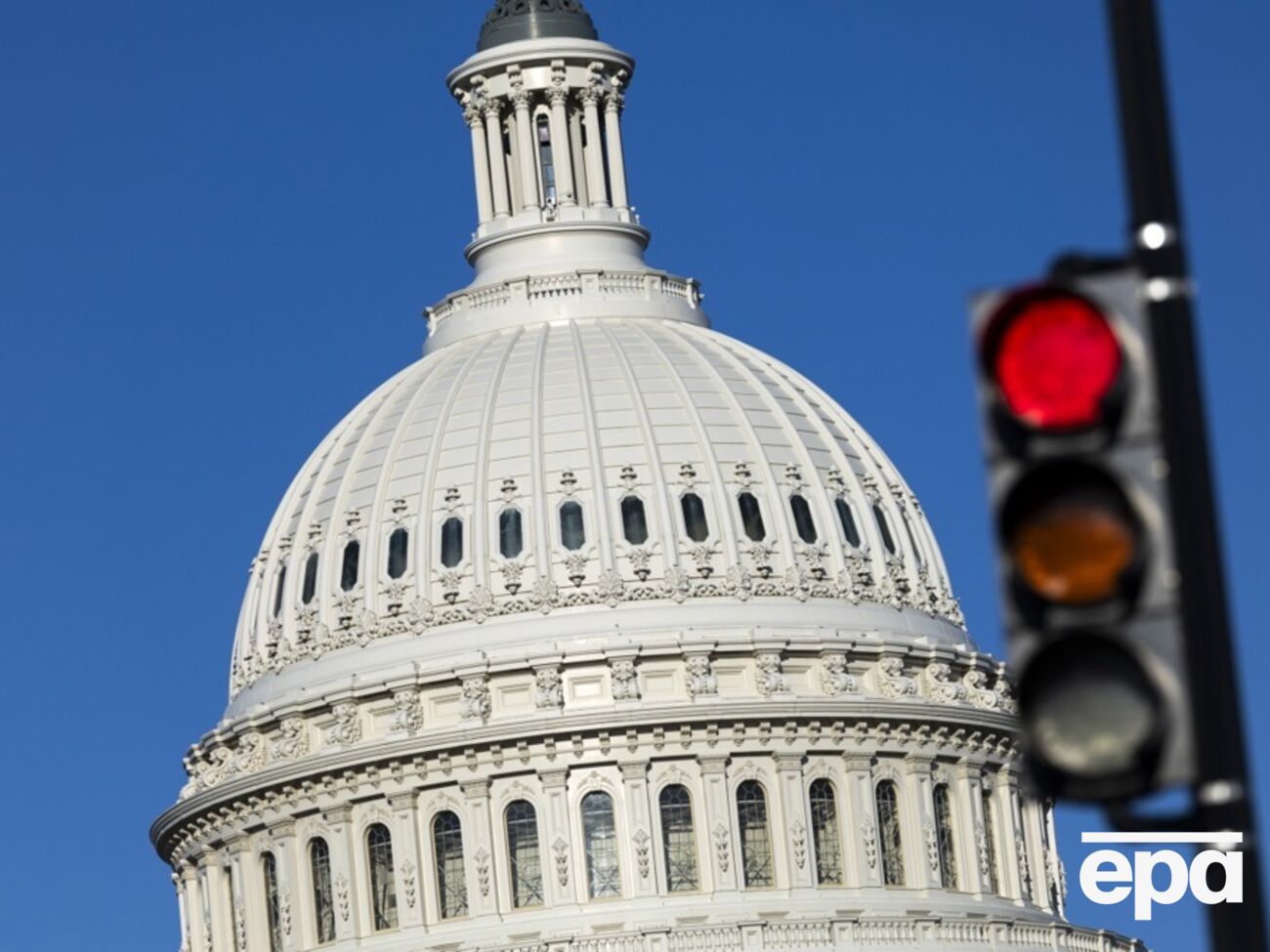 Сенат отклонил резолюцию демократов, которая могла лишить Трампа права вводить новые пошлины