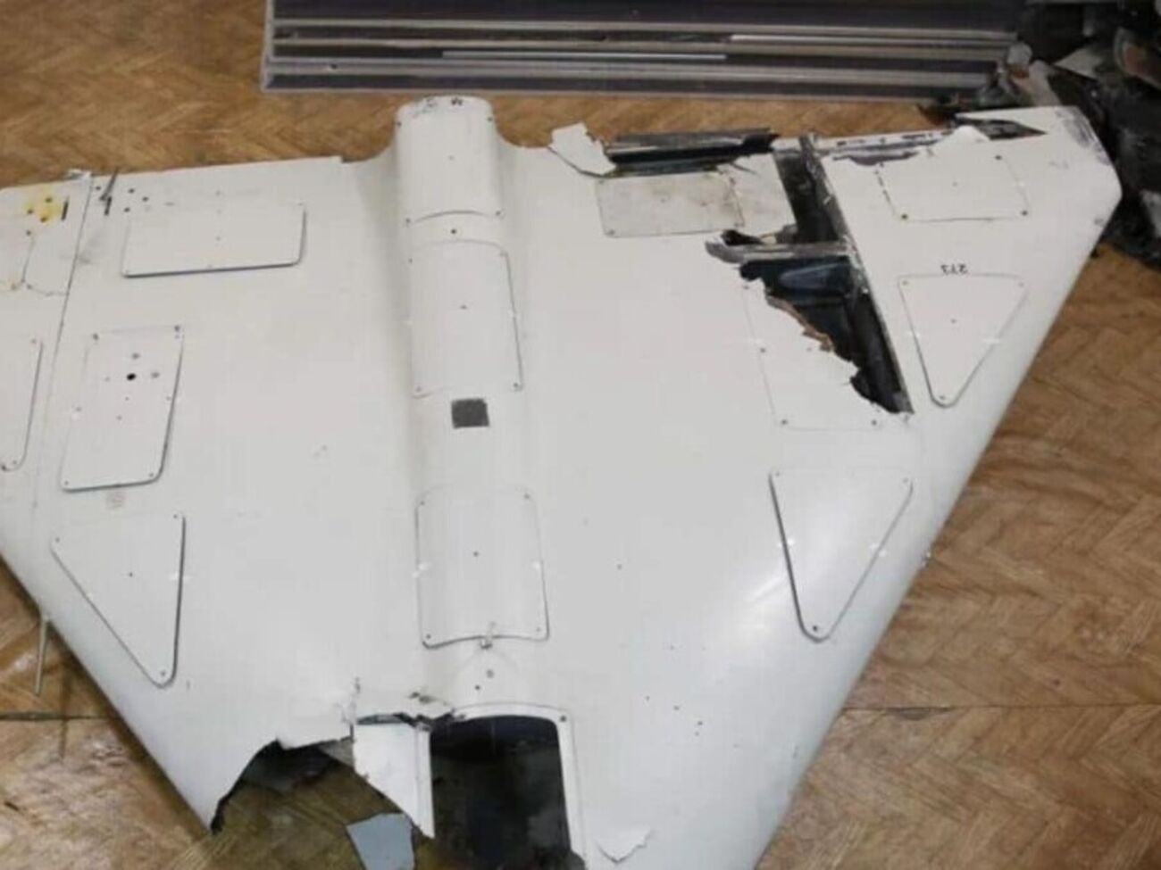 Приблизительно в 7.00 БПЛА сбросил взрывчатку на мужчину