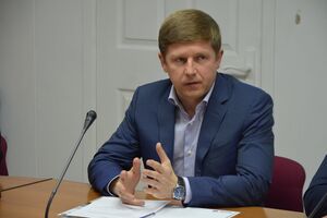 Регулятору потрібно підняти відповідні price cap і дати можливість трейдерам купувати електроенергію, заявив Нагорняк