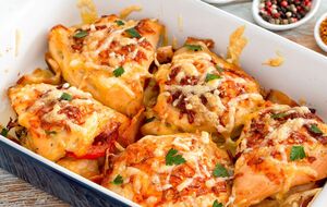 Для блюда вам понадобится 120 г твердого сыра