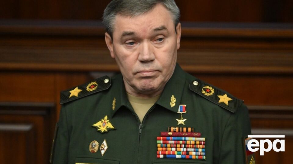 Кремль, возможно, готовится заменить Герасимова, считают в "Атеш"