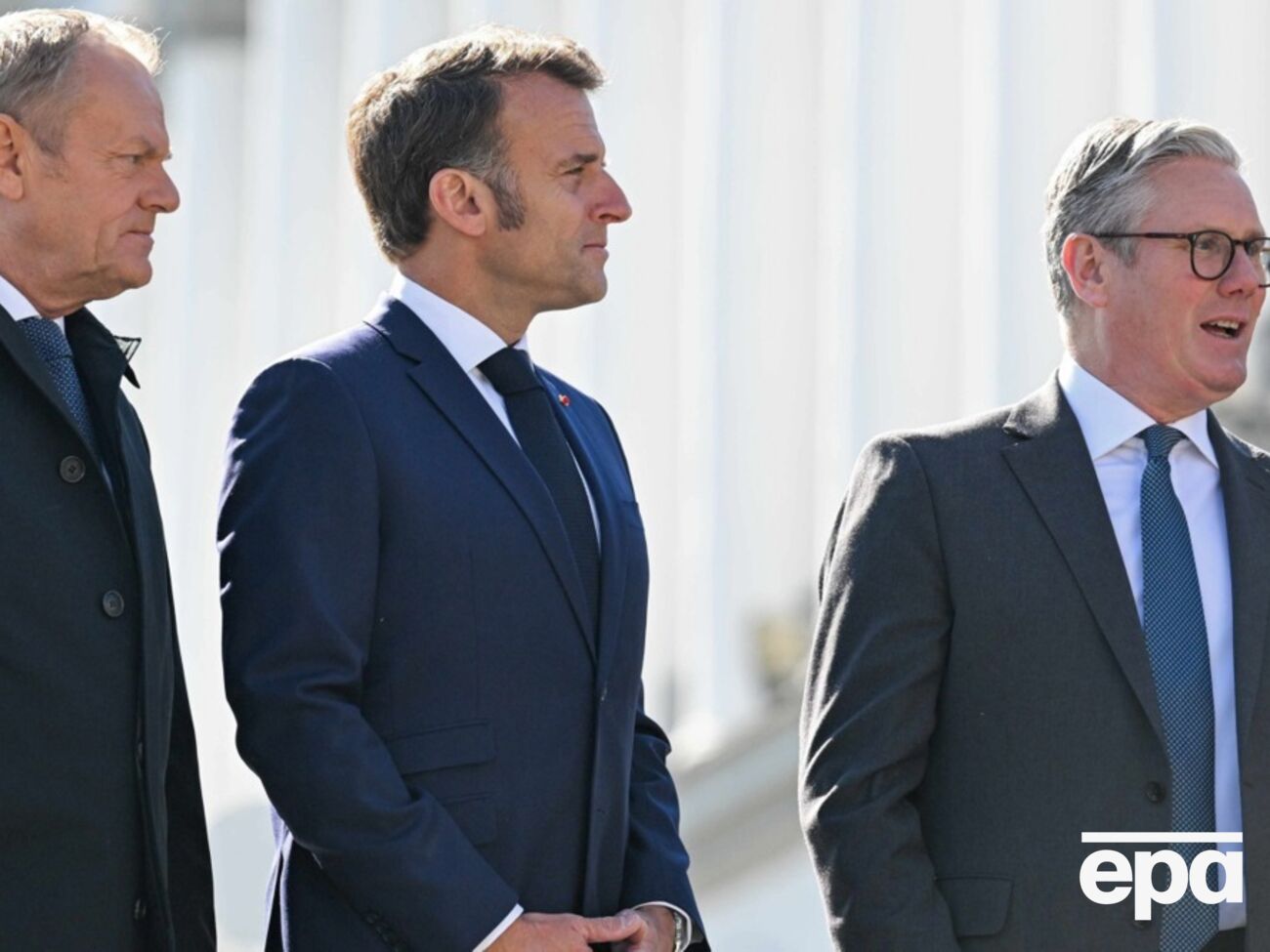 Макрон во время визита в Киев ел борщ, Туск – галушки, а Стармер – сырники