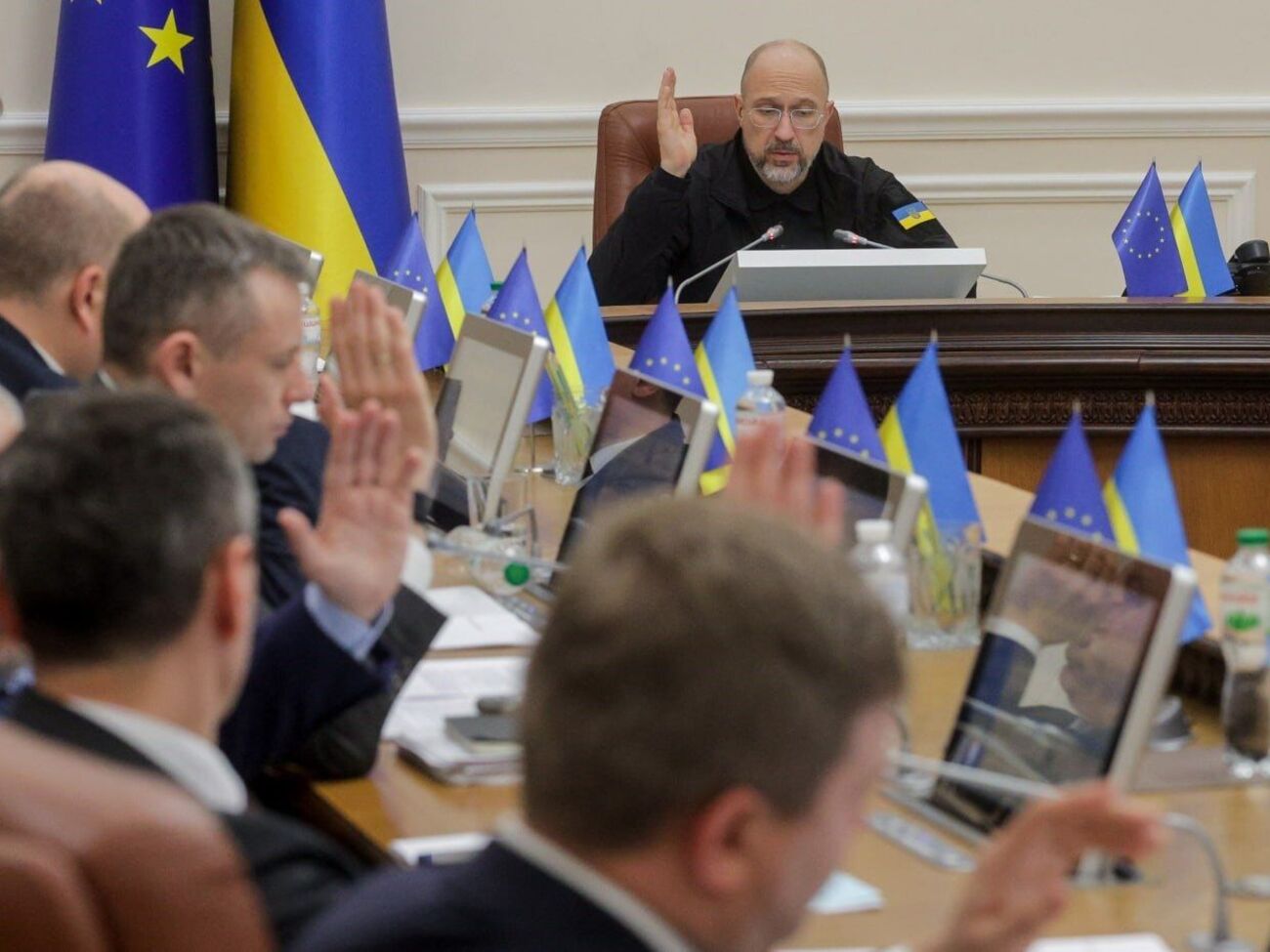 Кабмин утвердил кандидатуры президента на руководителей РГА