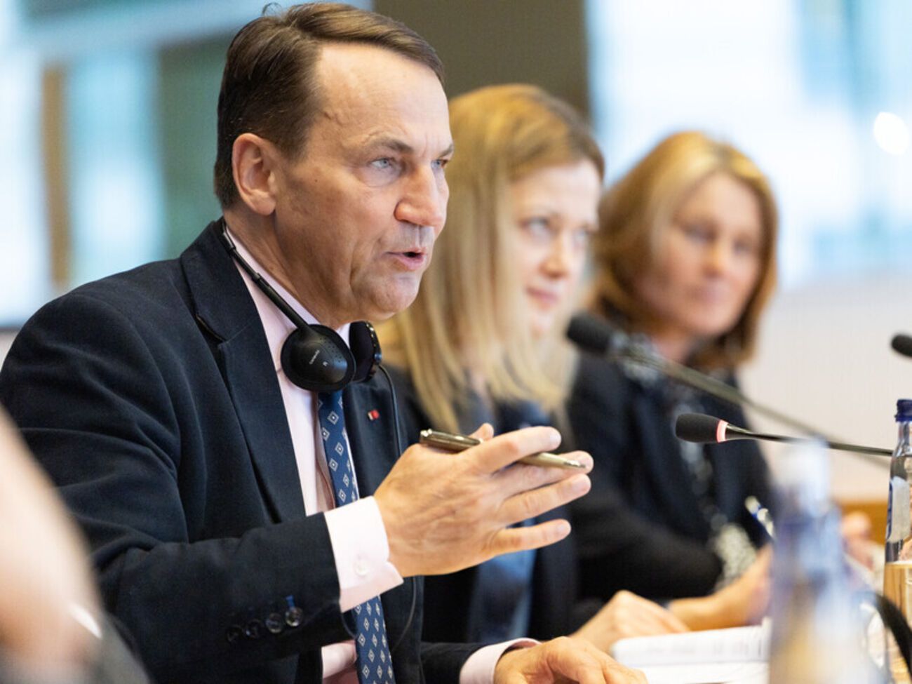 Сікорський: Я закликаю колег із ЄС зробити те, що зробили Польща й Чехія