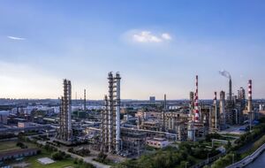 Европейская комиссия предложила отсрочить полноценное введение СВАМ до 1 февраля 2027 года, сообщил Energy Club