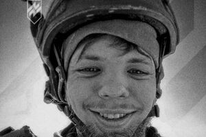 Скрипник родился 13 июня 1997 года